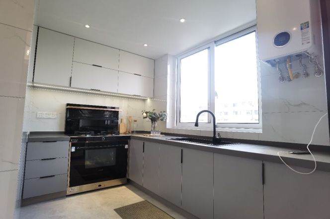 Elegant 3br,2bth,CA,Floor Heating,Built-in Oven,close to Mixc