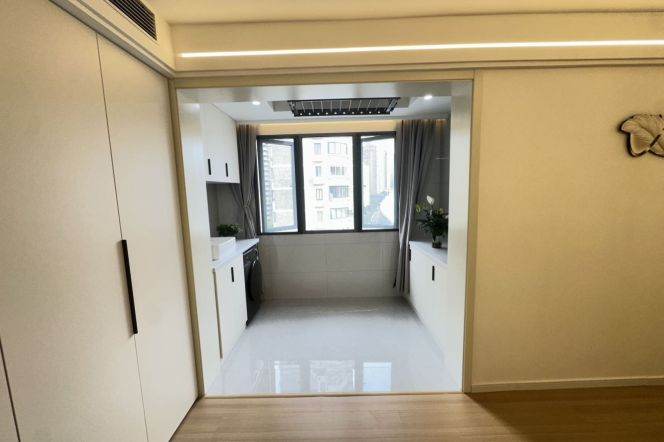 1BR Elevator Flat | North Xizang Rd | 3 mins to Line8/12 Qufu Rd