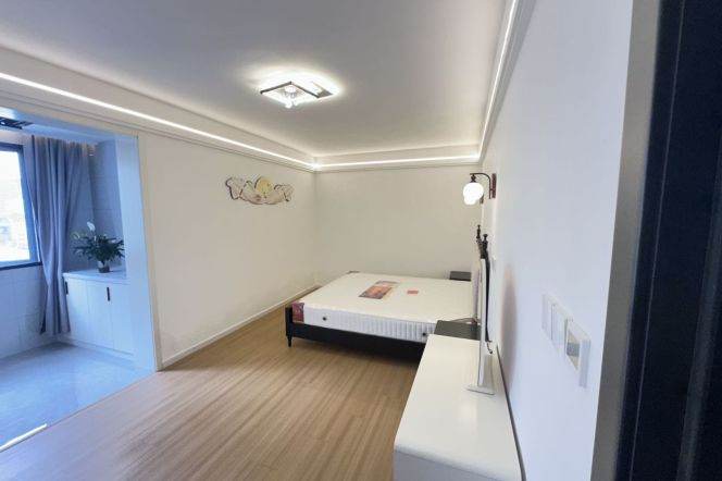 1BR Elevator Flat | North Xizang Rd | 3 mins to Line8/12 Qufu Rd