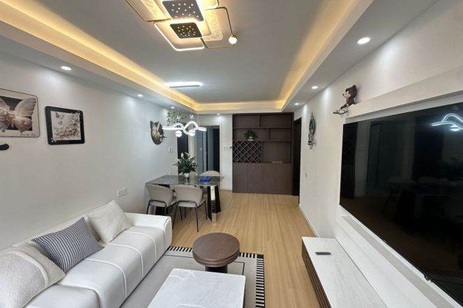 1BR Elevator Flat | North Xizang Rd | 3 mins to Line8/12 Qufu Rd