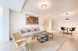 modern 3brs floor heating modern furniture near line 8,9 and Xintiandi only 23.5K