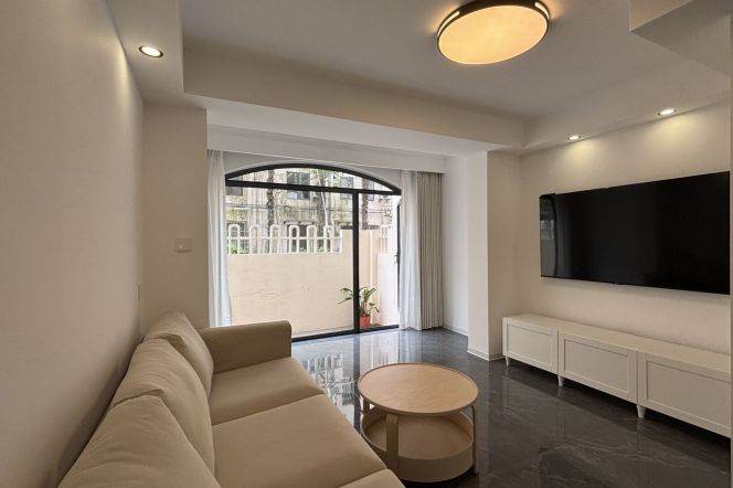 15K+Big Yard+Modern&Bright&Spacious 2Bdrs 1Bath Apt+Jing An Temple+L14 Wu Ding Rd+Floor Heating