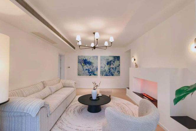 Spacious 3br 2lr 2baths/brand furniture/elevator/bright room,Caoxi rd@L11/3