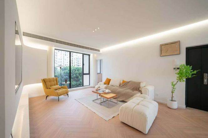 Cozy&Bright 3Br+Balcony with nice view @ L9/14