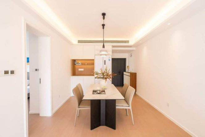Stunning 2br high-rise @Hongqiao Rd Line 3/4/10 