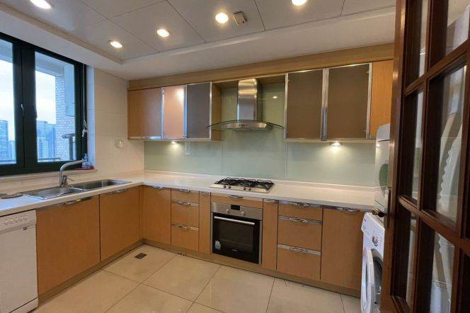 modern  big 4brs open balcony nice river view beside Huang pu river line 2,9,14 IFC 