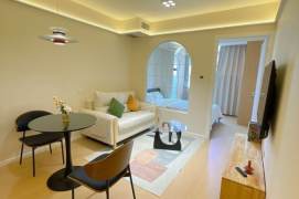 West Yan'an rd/modern 1br 1lr/with central AC/floor heating/oven,@L3/4