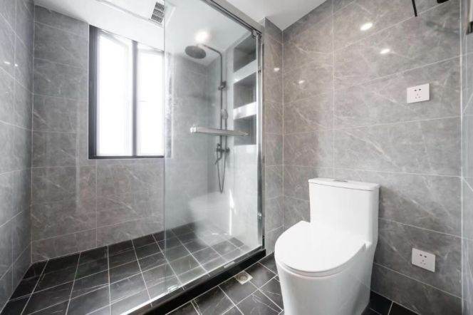 Super Bright, 2 rooms Apartment Downtown