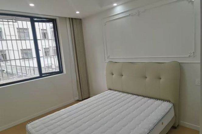 changshou rd modern 1BR/big living room@7/13/14