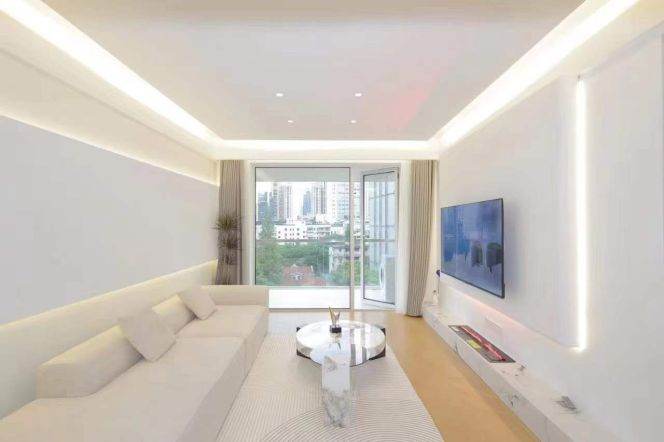 West Nanjing Rd Station Elevator 1Br with Open Balcony Line2/12/13 Nice Compound