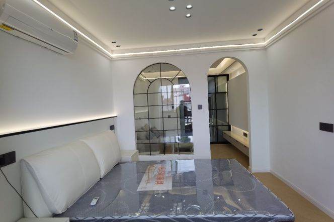 Songhong rd/cozy 1br 1lr/bright room/nice location/brand furniture,@L2