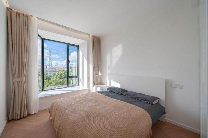 Cozy&Bright 3Br+Balcony with nice view @ L9/14