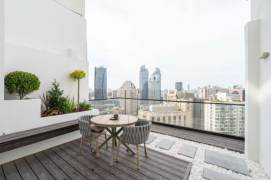    Rare High Ceiling Penthouse Duplex with Terrace, Full Heating & Siemens Appliances