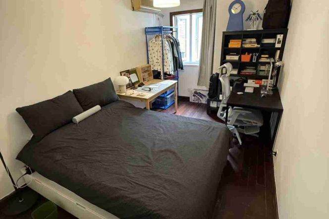 Large Terrace+Spacious&Bright Duplex Bright 2Brs 1Bath Apt+L1/7 Chang Shu Rd+3F Walk Up