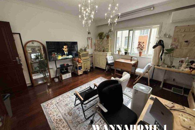 Large Terrace+Spacious&Bright Duplex Bright 2Brs 1Bath Apt+L1/7 Chang Shu Rd+3F Walk Up