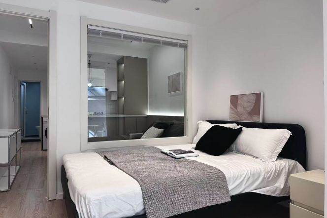 Zhongshan park 1BR apartment with garden