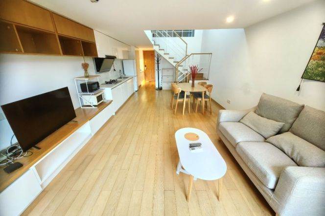 2br， new nice compound, next to subway &malls, key, 9.5k