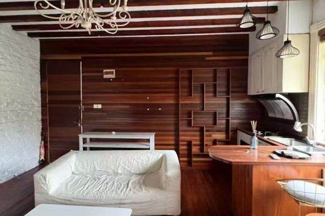  Nice 1BR Old house nr IAPM Shanxi(s) Rd 6.3k