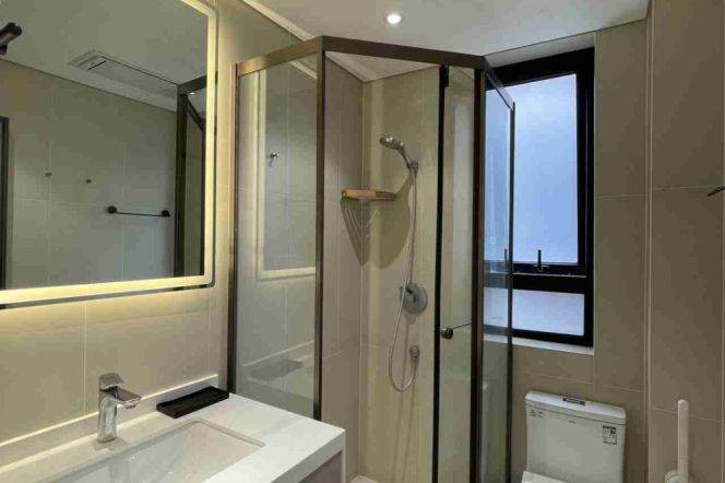 Modern&Spacious&Bright 1Bdr 1Bath Apt+2F Walk Up+L7 Chang Ping Rd+Open Balcony+Cloakroom