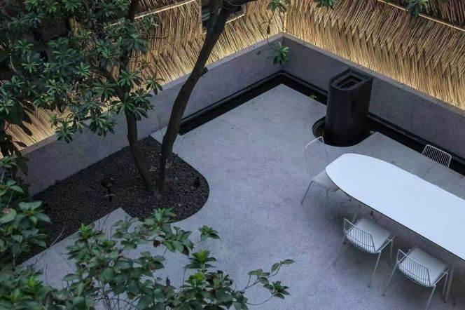 Gaoyou rd, 220sqm with garden 118sqm  + tea house 48k 2+1 bers，L10-11 jiaotong Univeristy