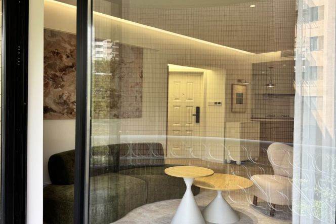 Spacious 2Br-2bathr Apt +huge balcony | Anfu rd & Wukang rd | Good view