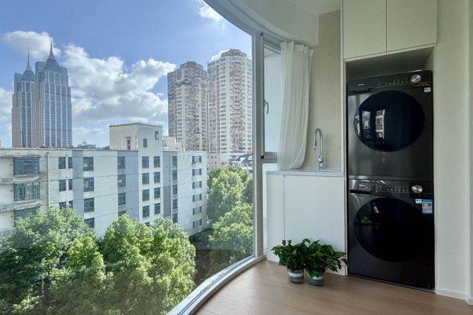 1Bdr 1Bath Apt/Spacious&Modern&Bright Line 3/4/11/14 Caoyang Rd/Nice Compound/lift