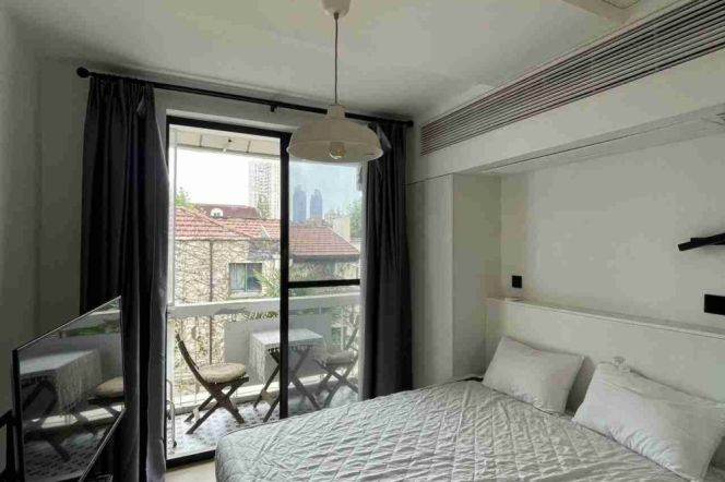 Open Balcony+Modern 1Bdr 1Bath Apt+L10/11 Jiaotong Uni.+Nice Compound+4F Walk Up+Wu Kang Rd