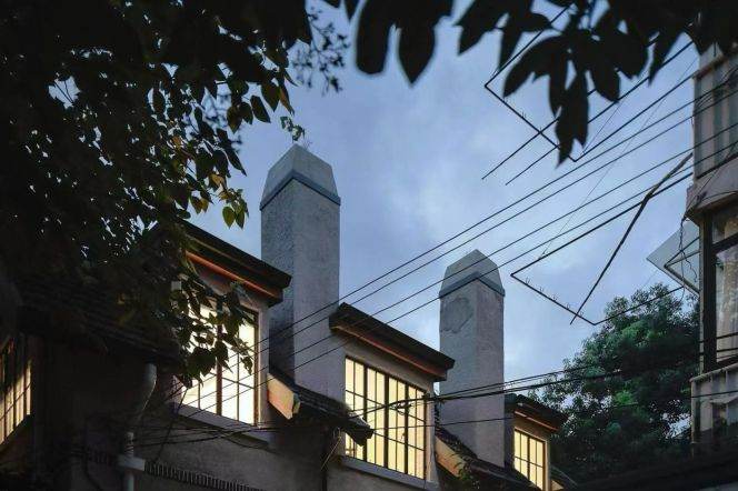 Gaoyou rd, 220sqm with garden 118sqm  + tea house 48k 2+1 bers，L10-11 jiaotong Univeristy