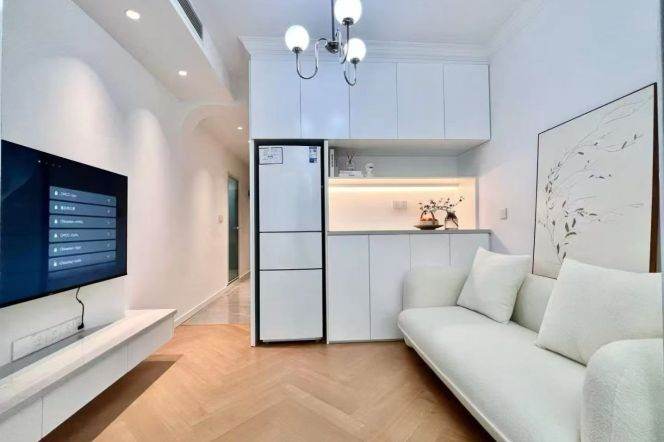jiangsu rd station one bedroom