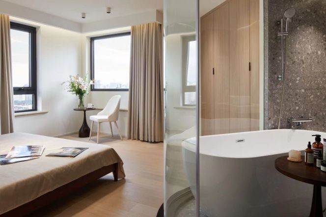 Luxury 3BR 2BA High Floor | Joffre Garden Full High-End Appliances| L10/12