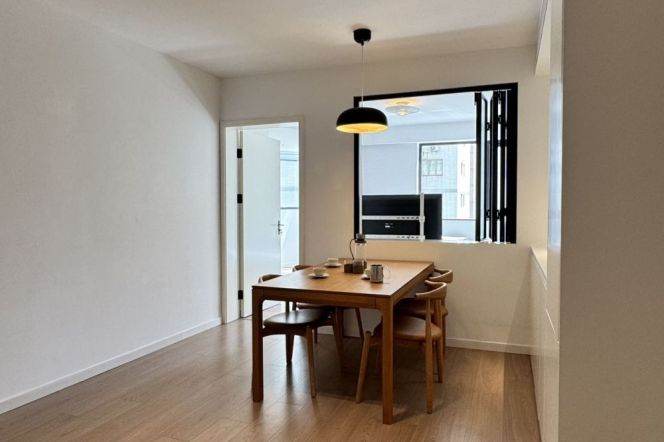 Spacious 2BR Apt | Anfu rd & Wukang rd | 6F Elevator | Great sunshine