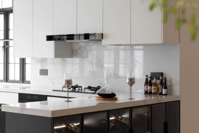 Super Modern 3BR 2BA 150m² Old Apt w/Outdoor on W.Jianguo Rd