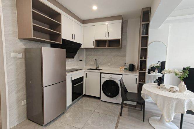 The suite is fully equipped and ready for immediate occupancy