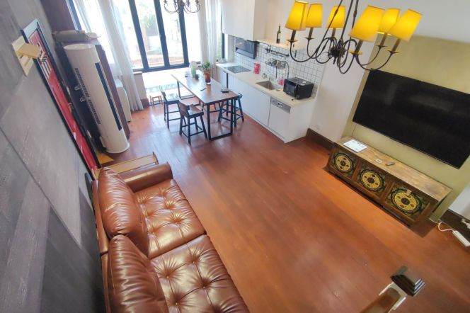 Unique 2+1  br with big terrace + floor heating near DaPuQiao +IAPM. L 9 DaPuQiao St