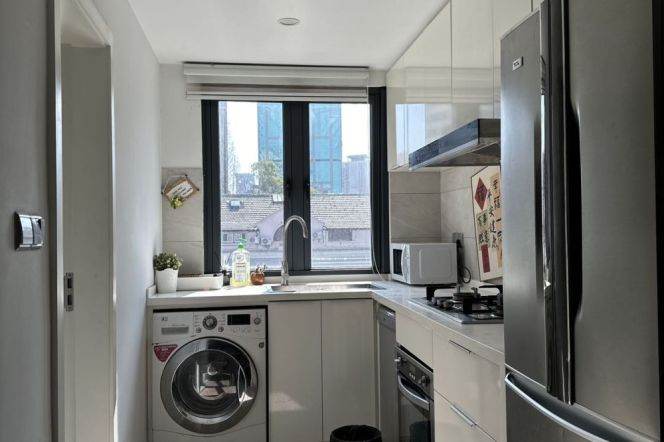 Nice terrace+Modern 2br 1lr+cloakroom/lane house/West Nanjing rd@L12/13/2