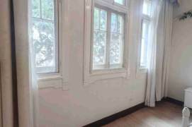 Spacious&Modern 1Bdr 1Bath Apt+2F Walk Up+Large Storage+Jing An Temple CBD