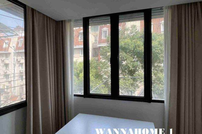 Spacious&Really Bright&Modern 2Bdrs 1Bath Apt+5F Walk Up+W Nanjing Rd CBD+Big Balcony
