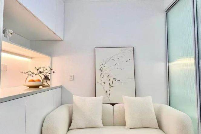 jiangsu rd station one bedroom