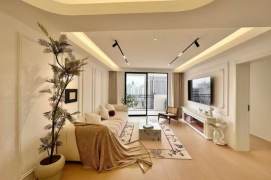 brand new modern 2brs floor heating modern furniture near Jing an temple 