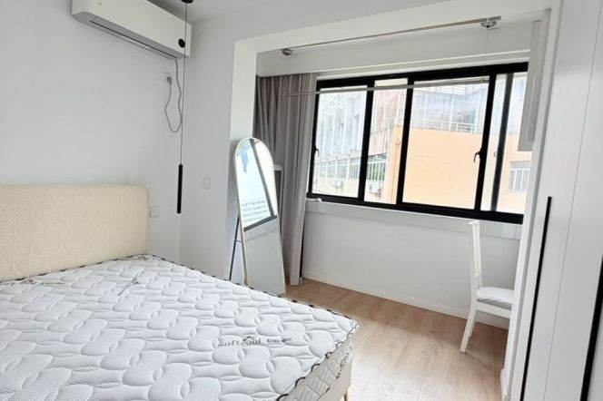 jiangsu rd modern 2BR/living room@L2/11/13