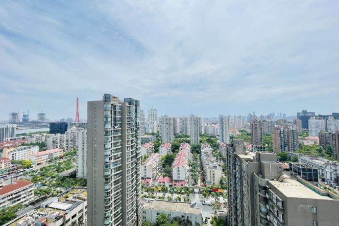 Well-Renovated 3BR High-Rise nr Changyi Rd Station/Pudong Avenue