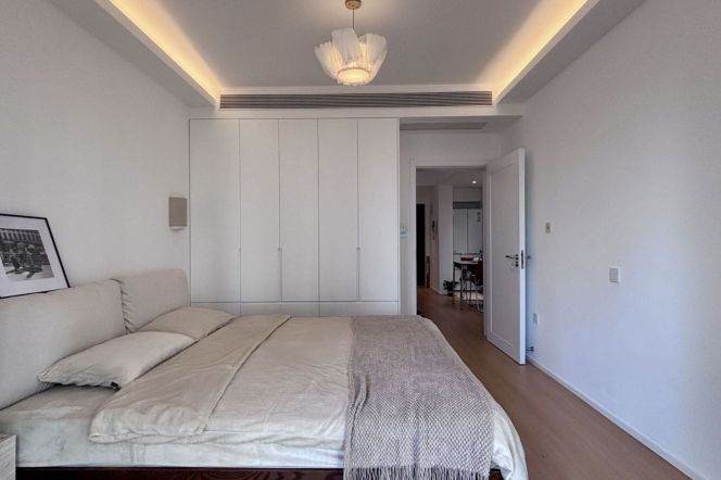 1Bdr 1Bath Apt/Spacious&Modern&Bright Line 3/4/11/14 Caoyang Rd/Nice Compound/lift