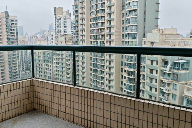 Wuding rd large 2Br wt balconyg,quality decoration,gym