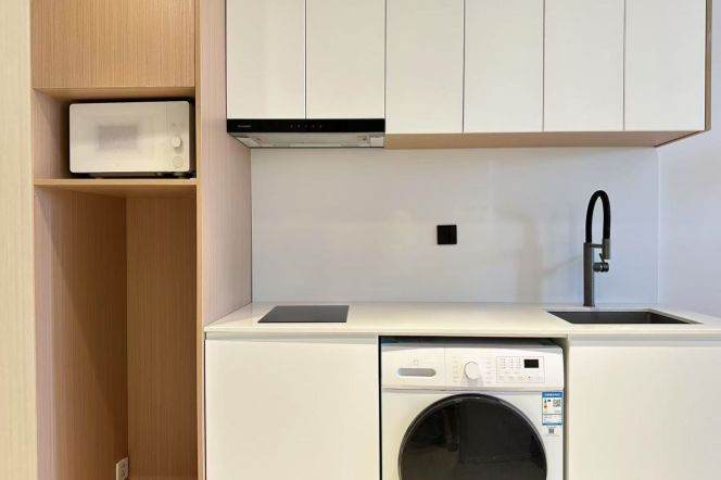 Tongji Garden -1bed - elevator- bright- convenient location-line 7 changping 