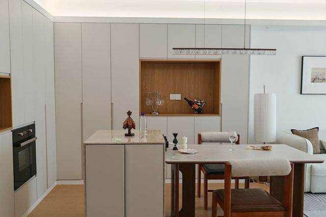 Suzhou Creek,changshou rd brand new&quality 1Br,french window