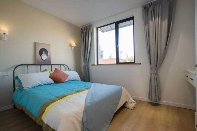 Nice one bedroom apt with central AC & oven @Line10 Songyuan Rd