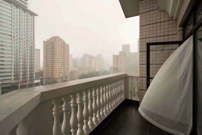 modern big 2brs open balcony wall  heating near Xujiahui line 1,9,11 only 21K 