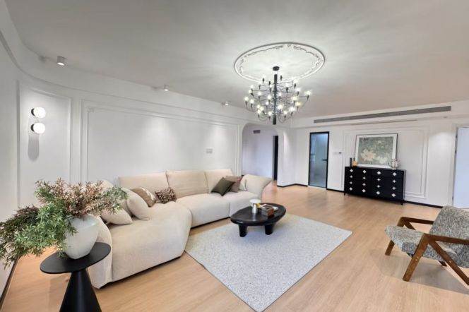 Pudong 180 sqm 3 br Apt/huge living room &oven 19K
