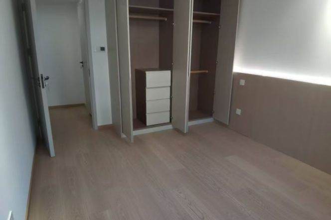 Cozy 1Br with nice dec @L9 Dapuqiao rd 