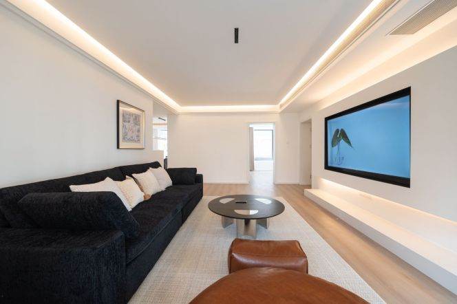 Delightful 3Brs & 2Btrs elevator Apt+Heating+central AC+Dishwasher@Jiangning Rd